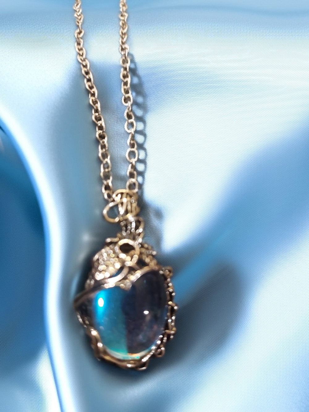 Silver-tone Wire Wrapped Blue Glass Pendant Necklace -